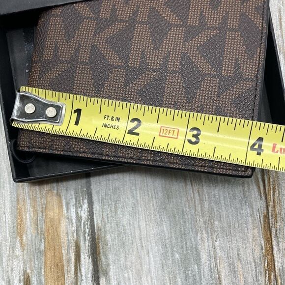 Men’s Michael Kors Jet Set Slim Bifold Wallet - Picture 8 of 9